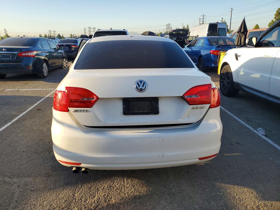 Продажа на аукционе авто 2012 Volkswagen Jetta, vin: 3VWBP7AJXCM002812, номер лота: 68571786