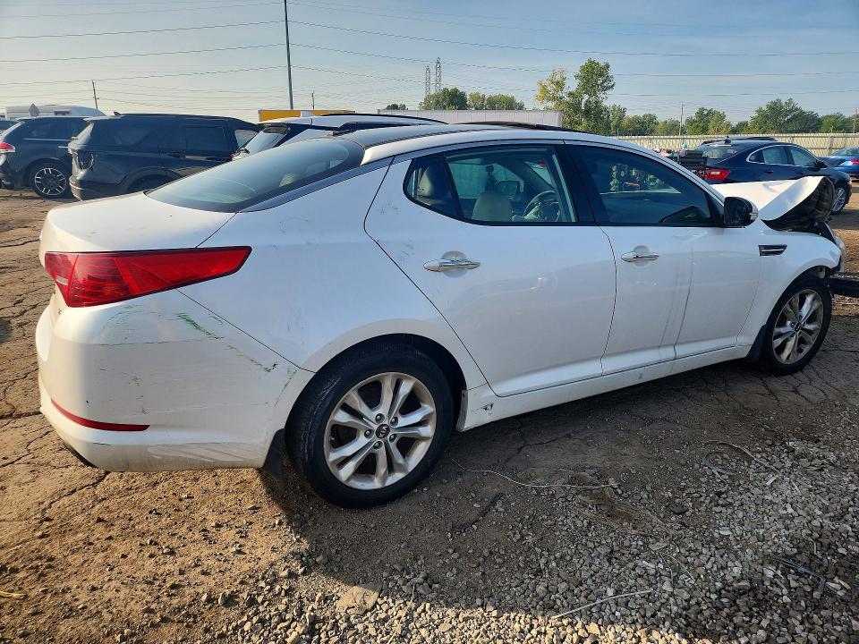 2011 Kia Optima მანქანა იყიდება აუქციონზე, vin: KNAGN4A70B5063461, აუქციონის ნომერი: 67363946