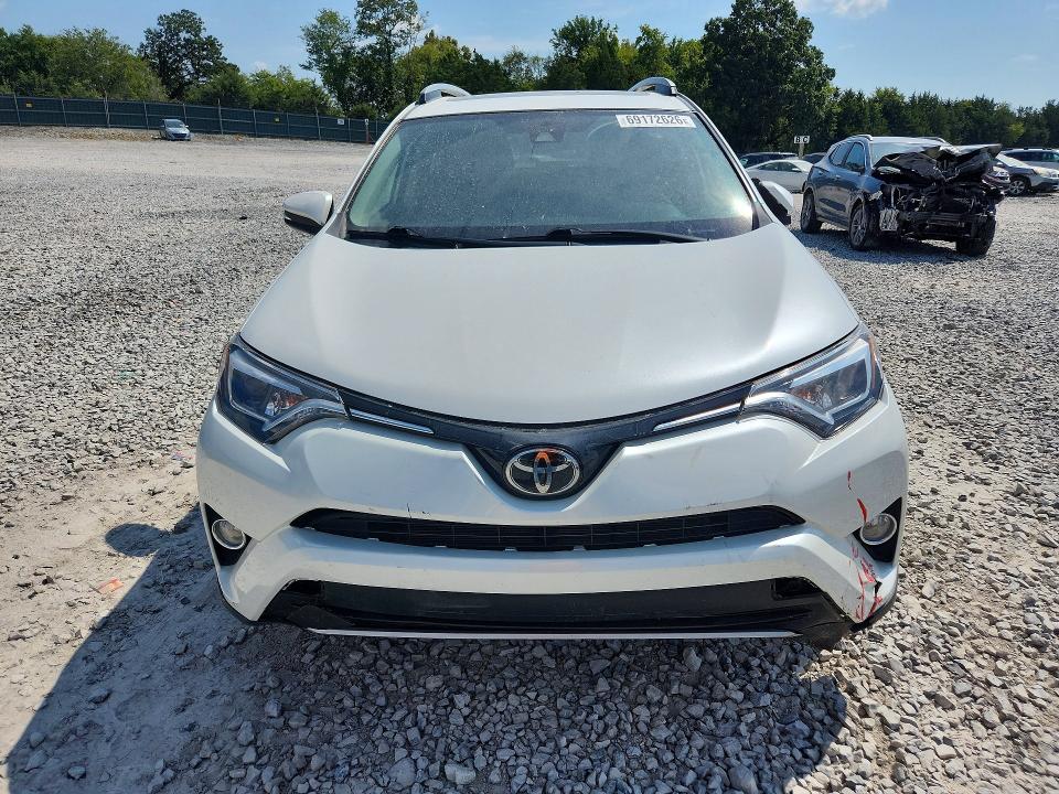 2017 Toyota Rav4 მანქანა იყიდება აუქციონზე, vin: 2T3DFREV5HW686665, აუქციონის ნომერი: 69172626