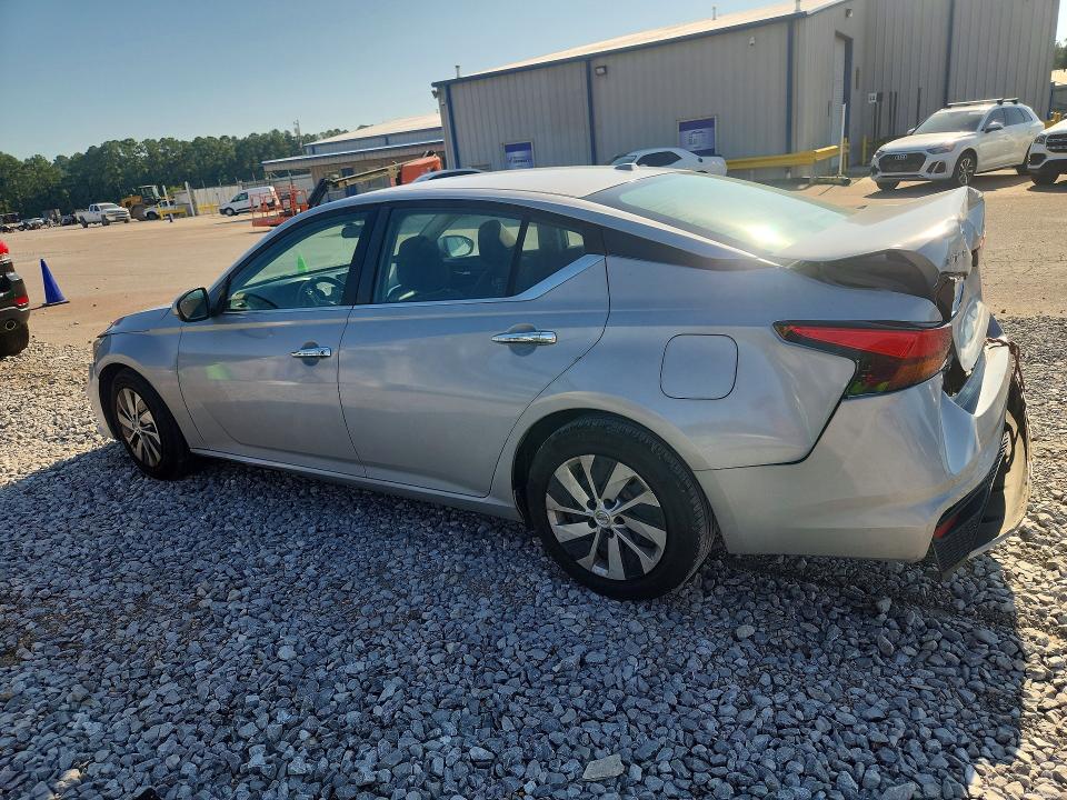 69786406 :رقم المزاد ، 1N4BL4BV2LC135151 vin ، 2020 Nissan Altima مزاد بيع