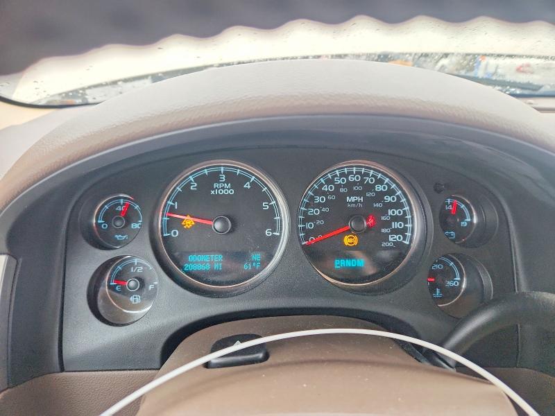 69870596 :رقم المزاد ، 1GNMCAE31AR216560 vin ، 2010 Chevrolet Tahoe مزاد بيع