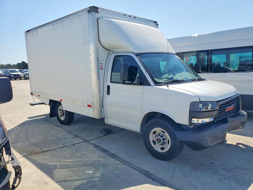 64380776 :رقم المزاد ، 1GD07RFP7J1220893 vin ، 2018 Gmc Savana مزاد بيع