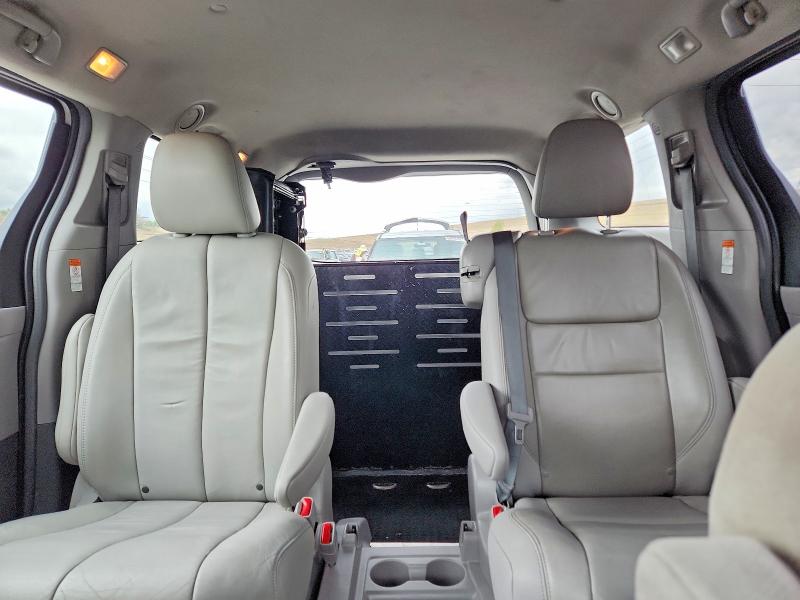 Aukcja sprzedaży 2018 Toyota Sienna, vin: 5TDZZ3DCXJS948696, numer aukcji: 69523066