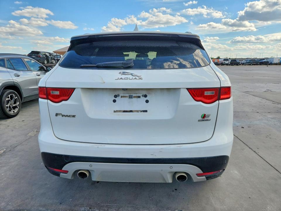 Продажа на аукционе авто 2018 Jaguar F-pace, vin: SADCM2FVXJA324234, номер лота: 70829436