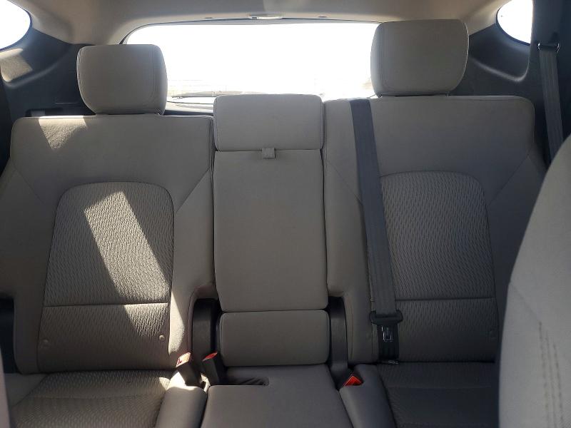 70305726 :رقم المزاد ، 5NMZT3LB0JH065445 vin ، 2018 Hyundai Santa Fe Sport مزاد بيع