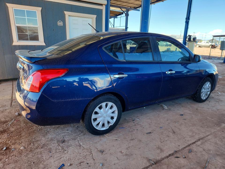 69034076 :رقم المزاد ، 3N1CN7AP6EL832264 vin ، 2014 Nissan Versa مزاد بيع