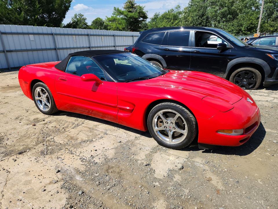 68203396 :رقم المزاد ، 1G1YY32G035135048 vin ، 2003 Chevrolet Corvette مزاد بيع
