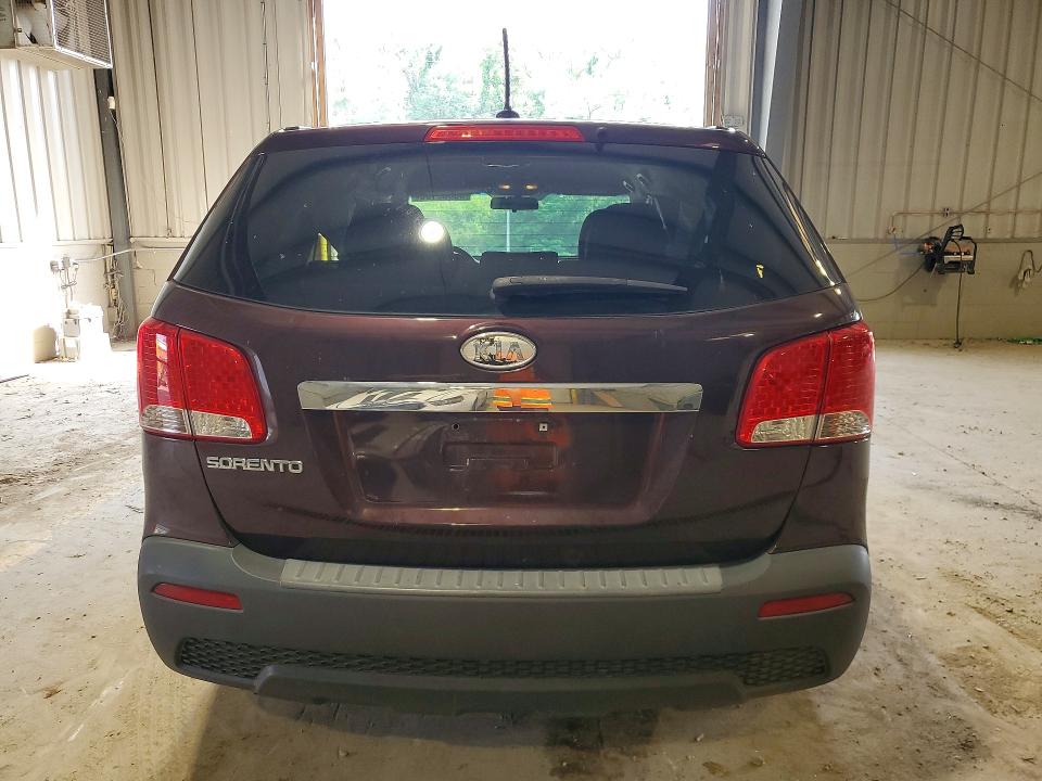 68832186 :رقم المزاد ، 5XYKT3A16BG186875 vin ، 2011 Kia Sorento مزاد بيع