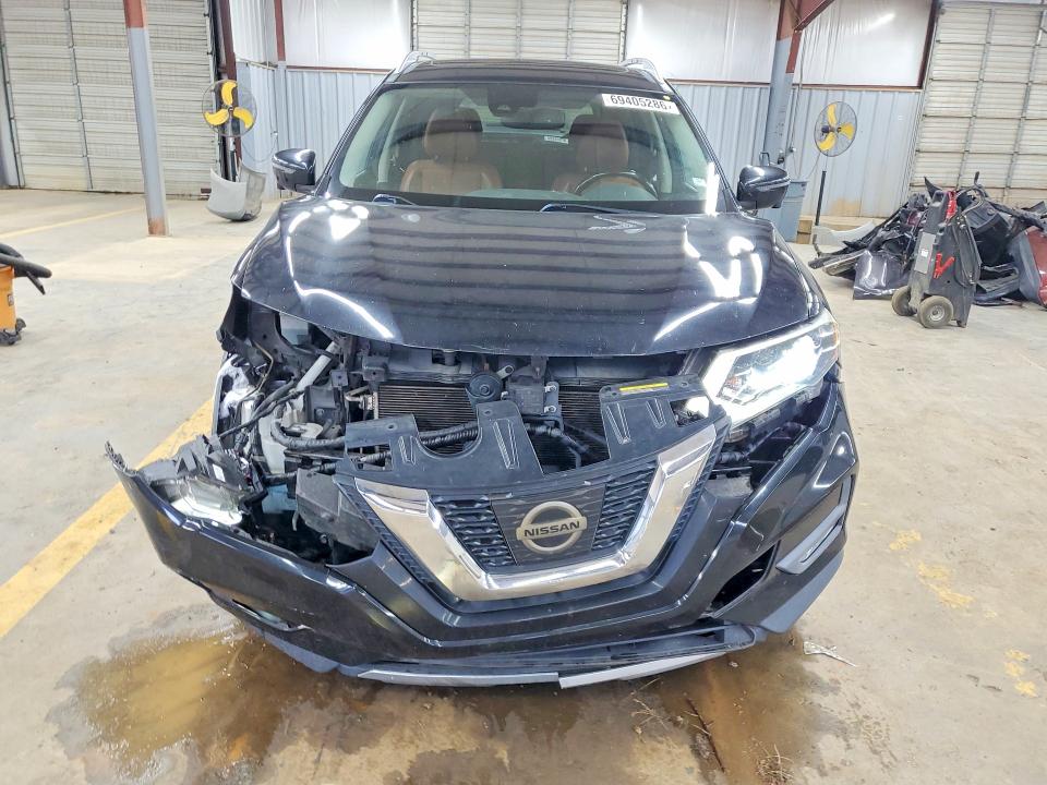 69405286 :رقم المزاد ، JN8AT2MV8HW272936 vin ، 2017 Nissan Rogue مزاد بيع