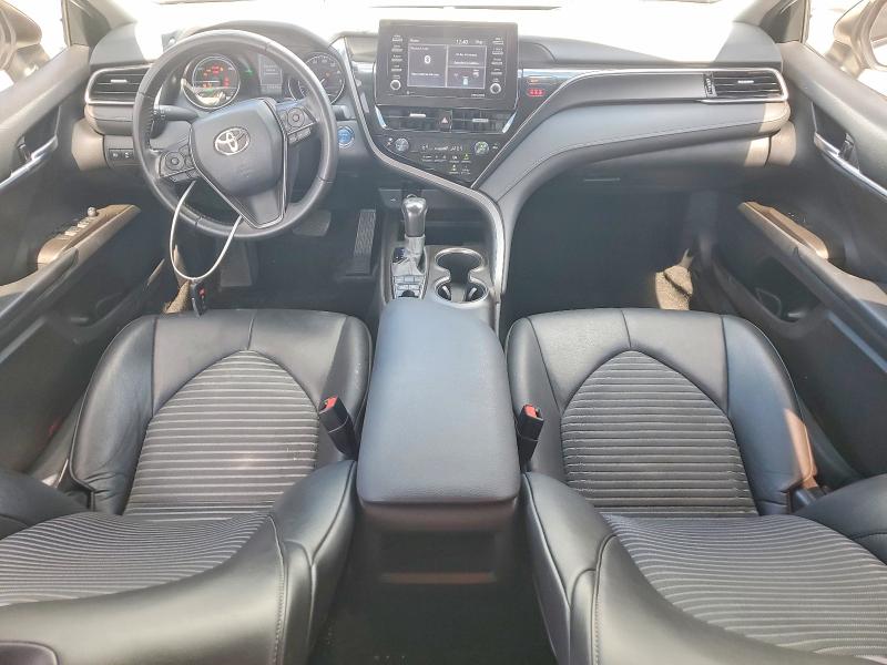 66861336 :رقم المزاد ، 4T1T31AK1NU035653 vin ، 2022 Toyota Camry Hybrid مزاد بيع