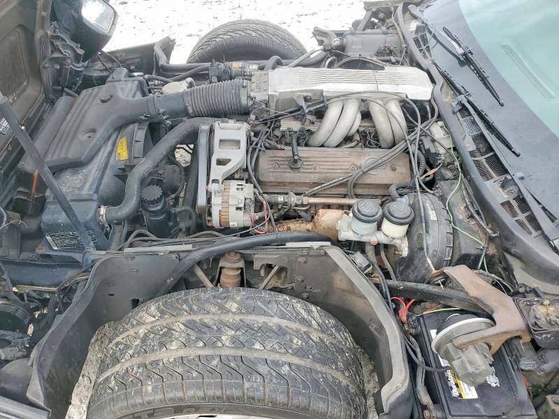 64322616 :رقم المزاد ، 1G1YY2184H5111475 vin ، 2001 Chevrolet Corvette مزاد بيع