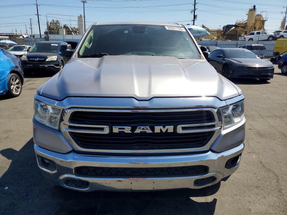 69351726 :رقم المزاد ، 1C6RREBG1KN813316 vin ، 2019 Ram 1500 مزاد بيع