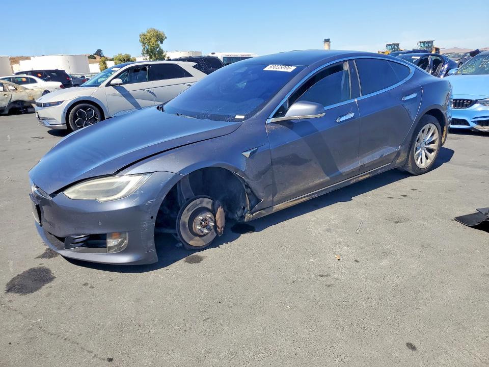 Aukcja sprzedaży 2018 Tesla Model S, vin: 5YJSA1E23JF261356, numer aukcji: 68035866