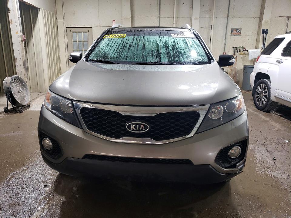 2013 Kia Sorento მანქანა იყიდება აუქციონზე, vin: 5XYKUDA24DG386569, აუქციონის ნომერი: 67658726