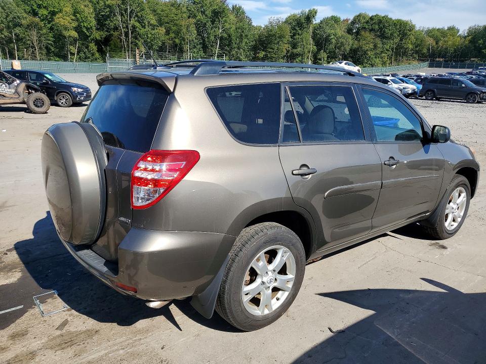 69081736 :رقم المزاد ، 2T3BF4DV9BW106823 vin ، 2011 Toyota Rav4 مزاد بيع