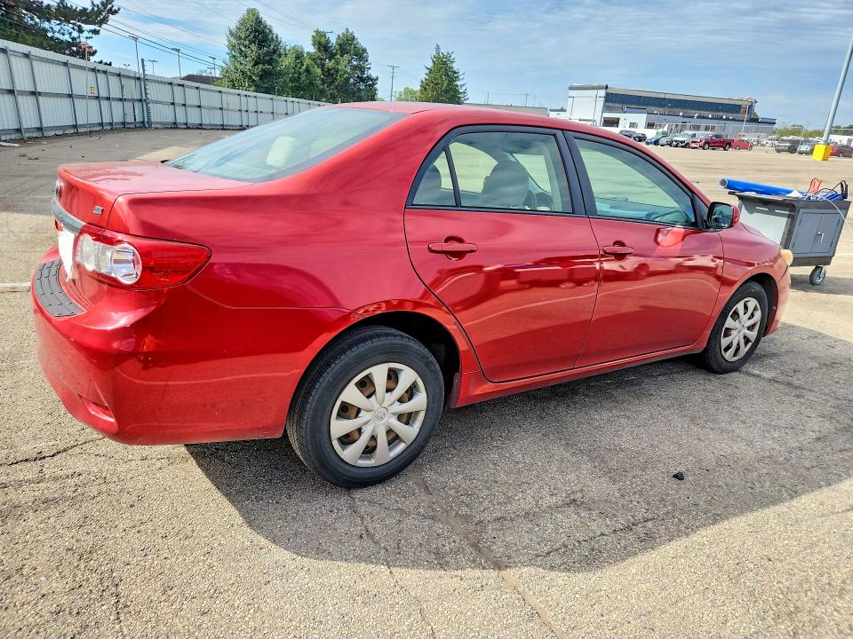 2011 Toyota Corolla მანქანა იყიდება აუქციონზე, vin: JTDBU4EE5BJ106871, აუქციონის ნომერი: 71183686