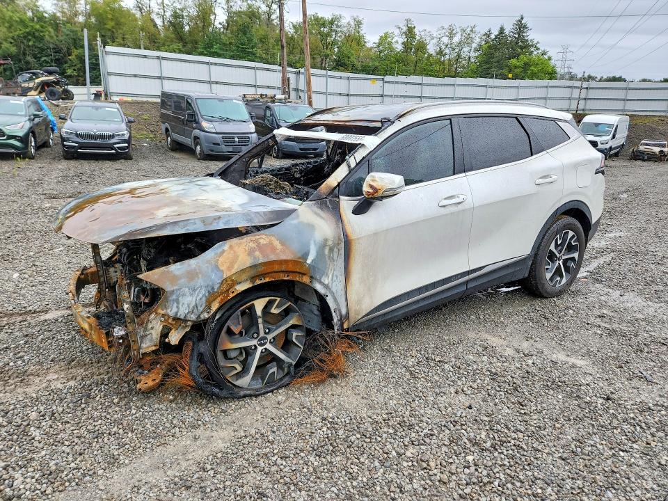 Продаж на аукціоні авто 2023 Kia Sportage, vin: KNDPVCAG5P7106734, номер лоту: 68983556