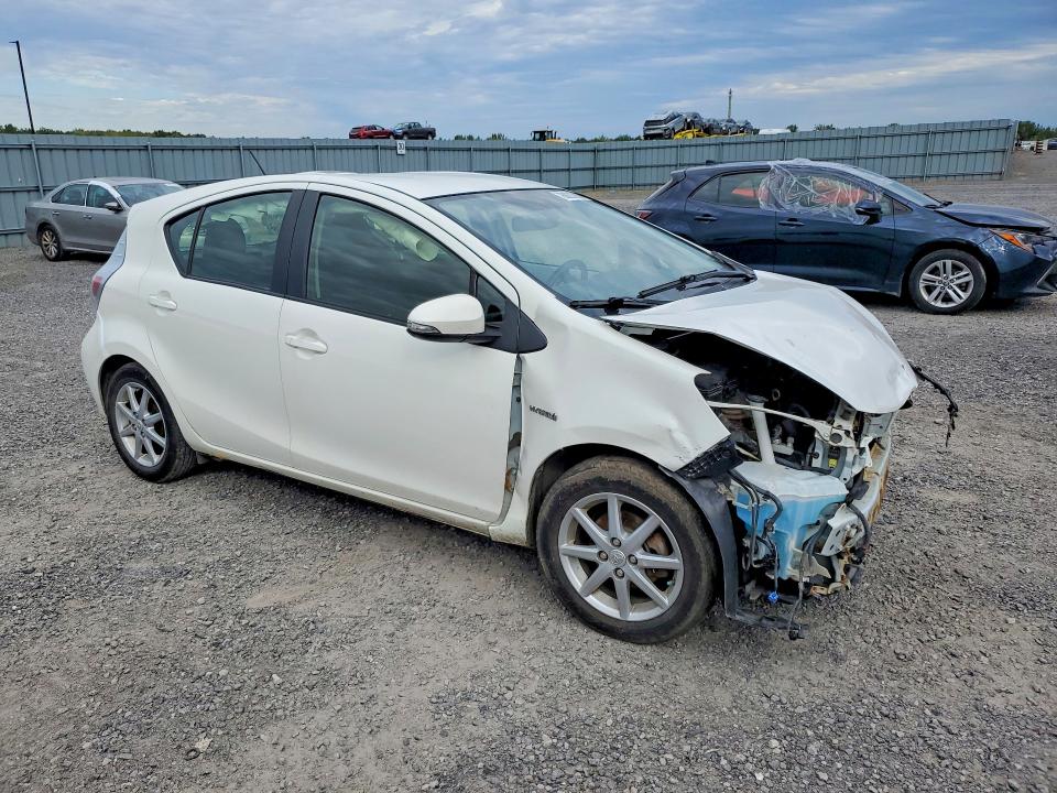 2013 Toyota Prius C მანქანა იყიდება აუქციონზე, vin: JTDKDTB38D1038064, აუქციონის ნომერი: 68203696