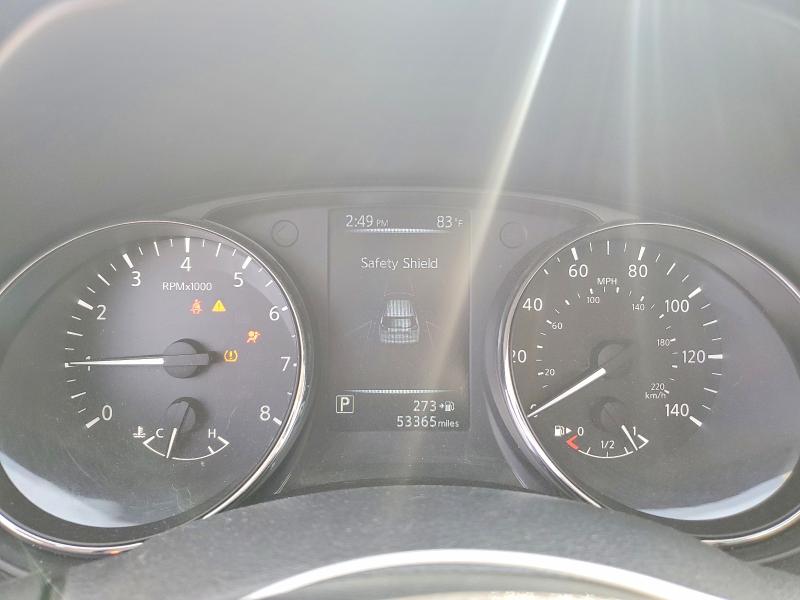 68568026 :رقم المزاد ، 5N1AT2MV2HC833432 vin ، 2017 Nissan Rogue مزاد بيع
