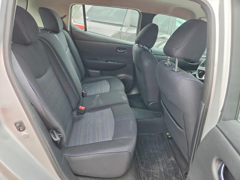69958526 :رقم المزاد ، 1N4AZ1CP3JC308231 vin ، 2018 Nissan Leaf مزاد بيع