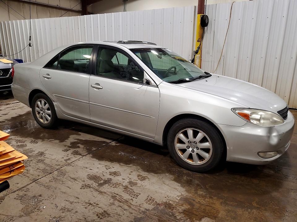 2003 Toyota Camry მანქანა იყიდება აუქციონზე, vin: 4T1BE30KX3U152308, აუქციონის ნომერი: 69915786