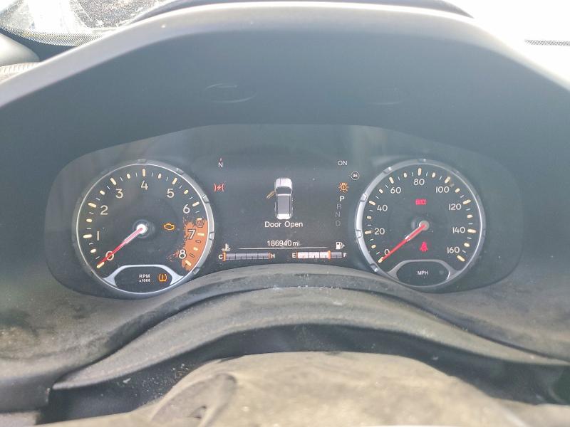 2018 Jeep Renegade მანქანა იყიდება აუქციონზე, vin: ZACCJBCB5JPH94282, აუქციონის ნომერი: 67814446
