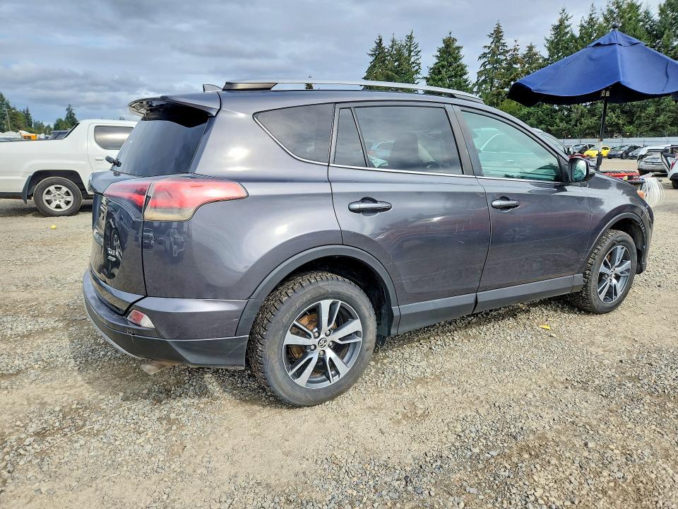 69455656 :رقم المزاد ، 2T3RFREVXJW847121 vin ، 2018 Toyota Rav4 مزاد بيع