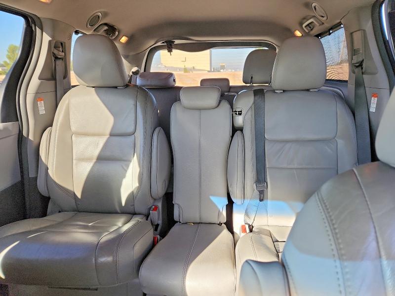 Продаж на аукціоні авто 2017 Toyota Sienna, vin: 5TDYZ3DC0HS864389, номер лоту: 70106846