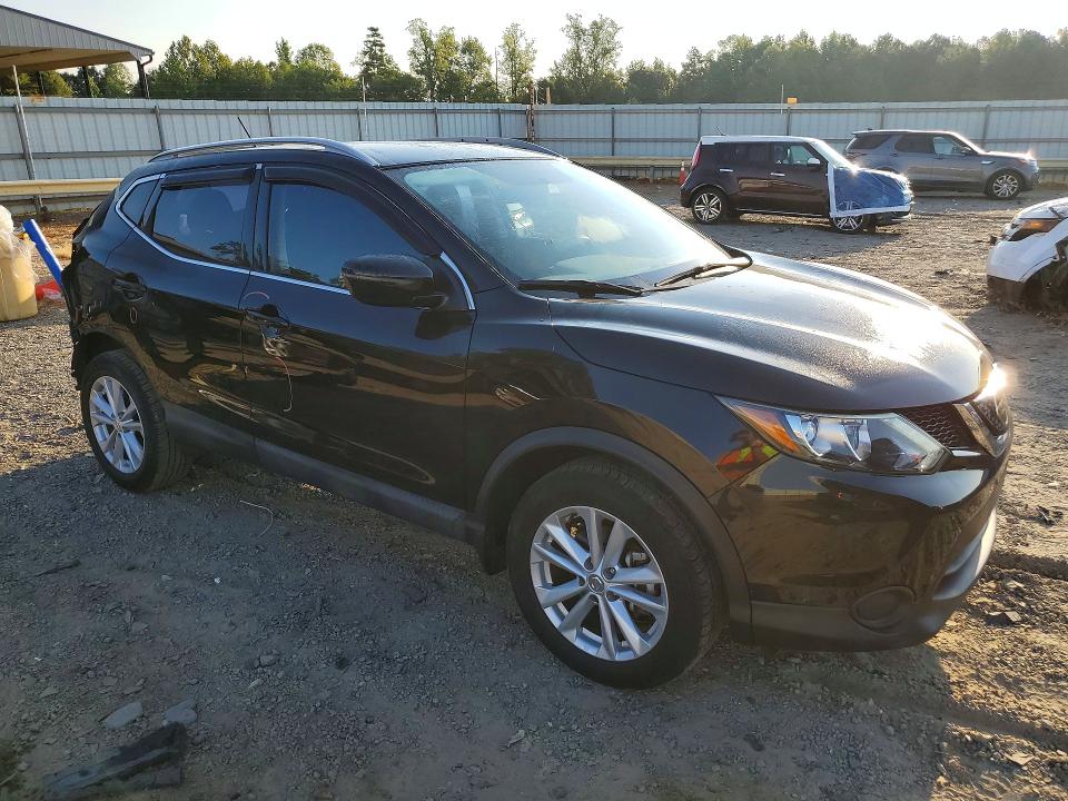 67474556 :رقم المزاد ، JN1BJ1CR6JW263472 vin ، 2018 Nissan Rogue Sport مزاد بيع