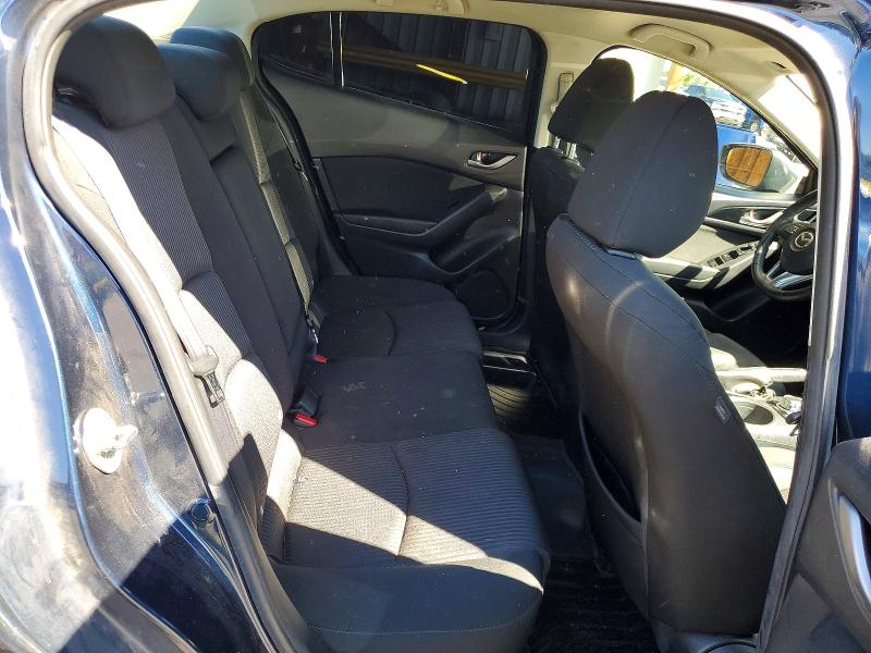 67497576 :رقم المزاد ، 3MZBM1V73FM195703 vin ، 2015 Mazda 3 مزاد بيع