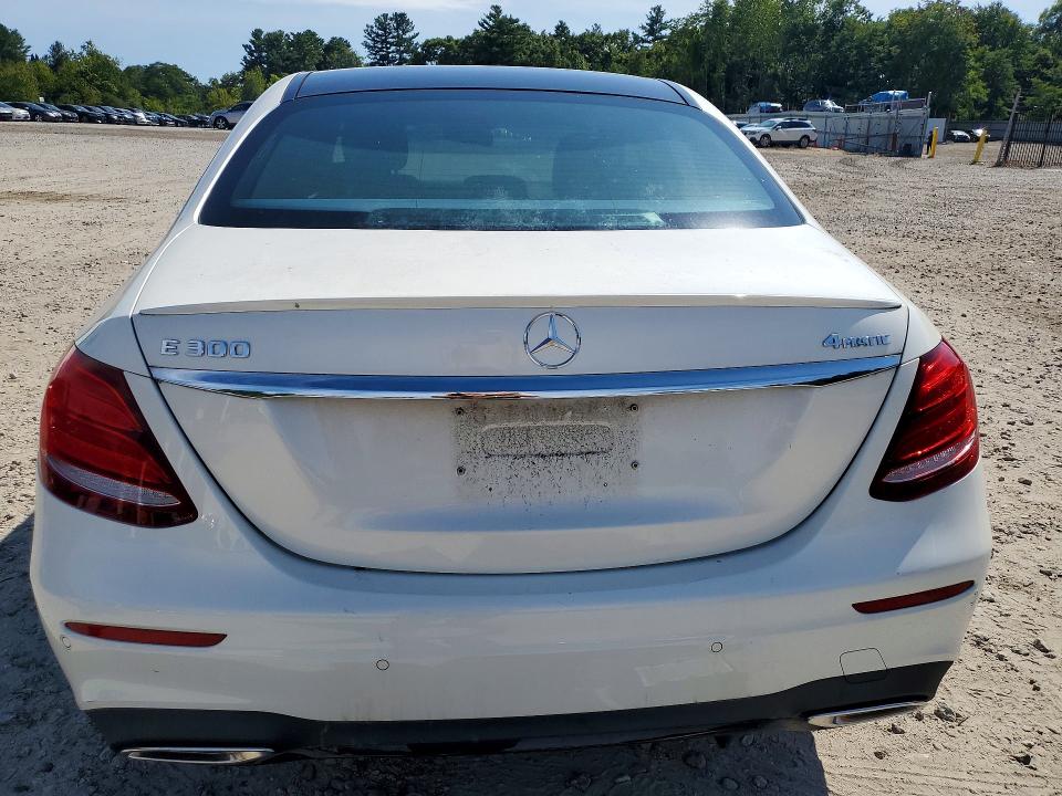 69359496 :رقم المزاد ، WDDZF4KB8JA344026 vin ، 2018 Mercedes-benz E مزاد بيع