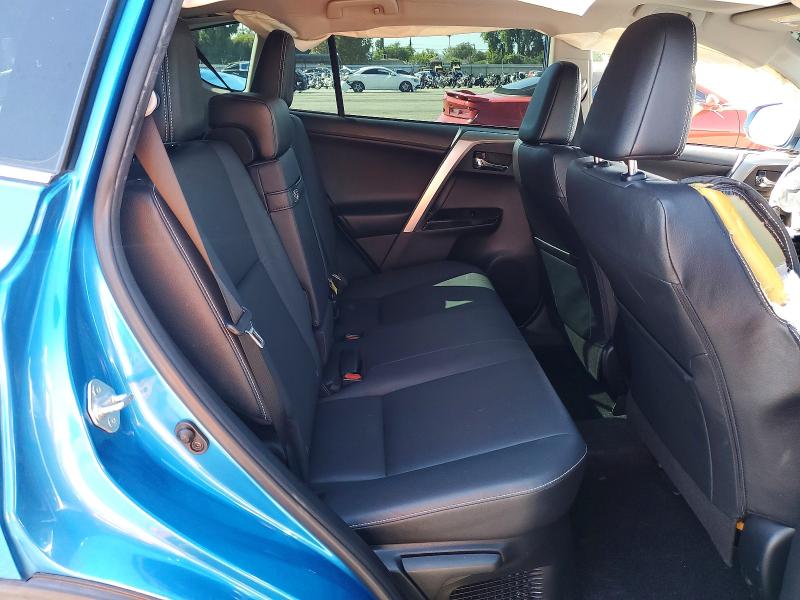 67503626 :رقم المزاد ، JTMDJREV1JD159577 vin ، 2018 Toyota Rav4 Hv مزاد بيع