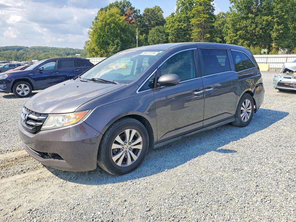 Auction sale of the 2015 Honda Odyssey, vin: 5FNRL5H62FB097572, lot number: 69570236