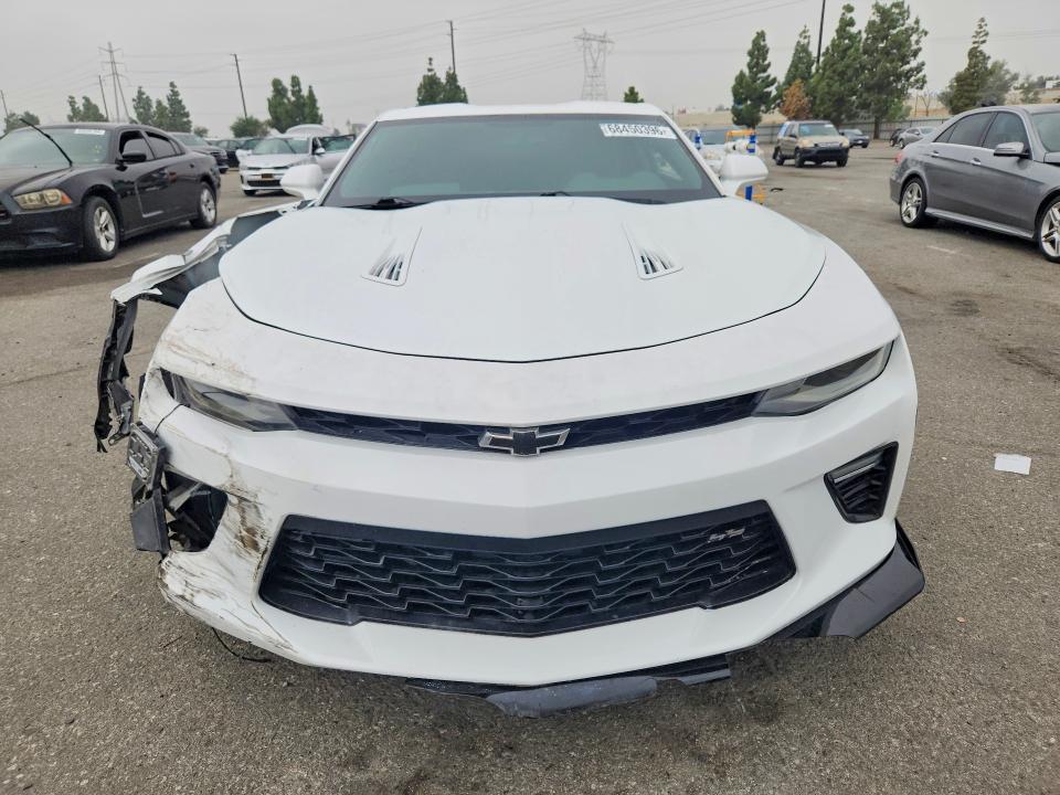 68450396 :رقم المزاد ، 1G1FF1R73H0110365 vin ، 2017 Chevrolet Camaro مزاد بيع