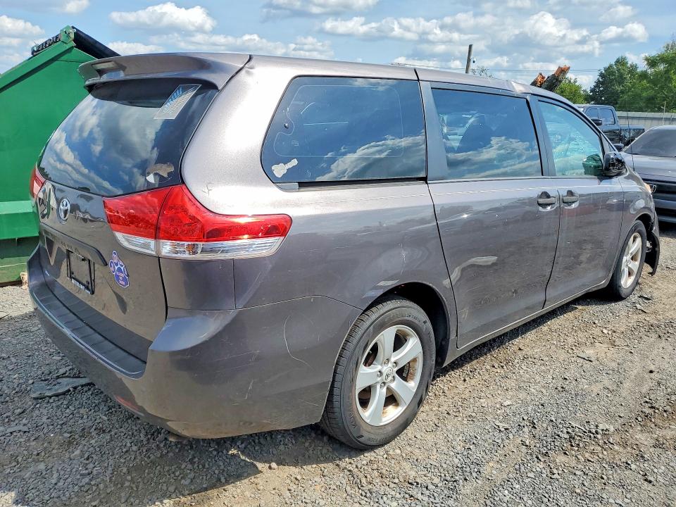 Aukcja sprzedaży 2012 Toyota Sienna, vin: 5TDZK3DCXCS273665, numer aukcji: 67659576