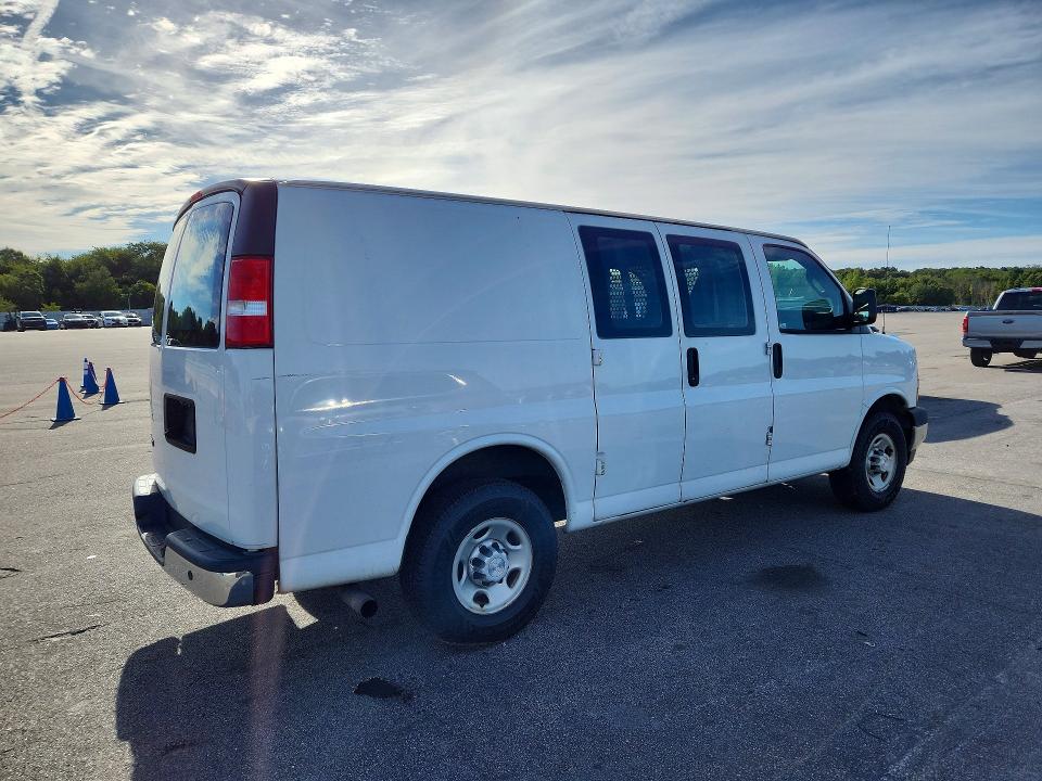 68414526 :رقم المزاد ، 1GCZGGFG6K1308125 vin ، 2019 Chevrolet Express G3500 مزاد بيع
