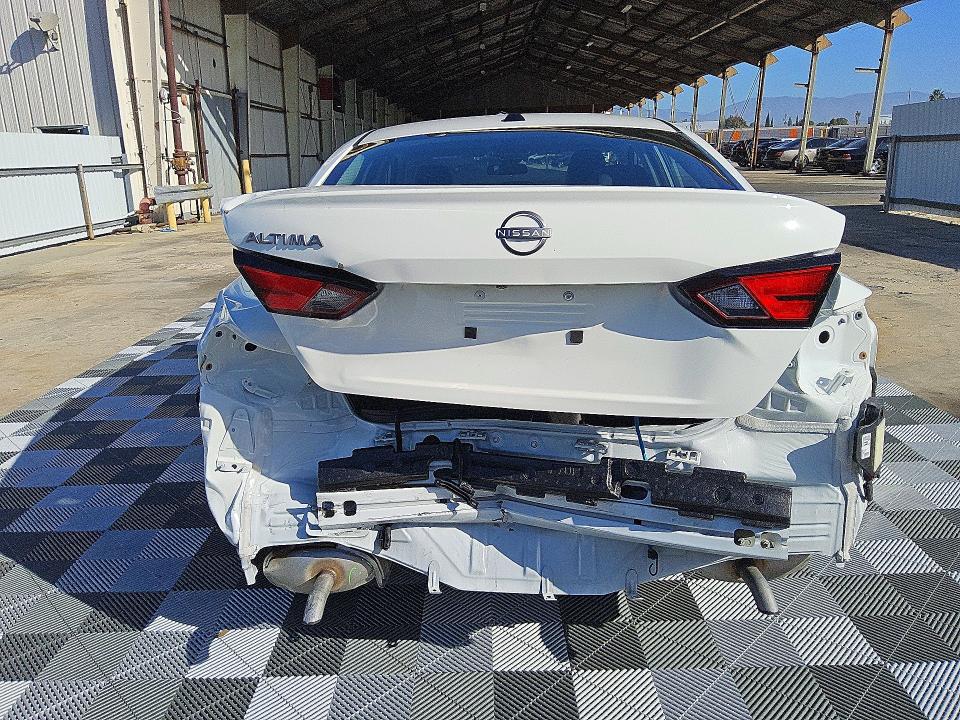2026 Nissan Altima მანქანა იყიდება აუქციონზე, vin: 1N4BL4DV4TN317211, აუქციონის ნომერი: 71107356