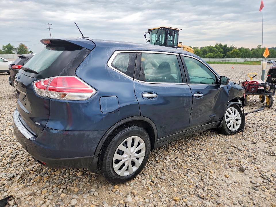 2015 Nissan Rogue მანქანა იყიდება აუქციონზე, vin: 5N1AT2MV5FC835978, აუქციონის ნომერი: 68106186