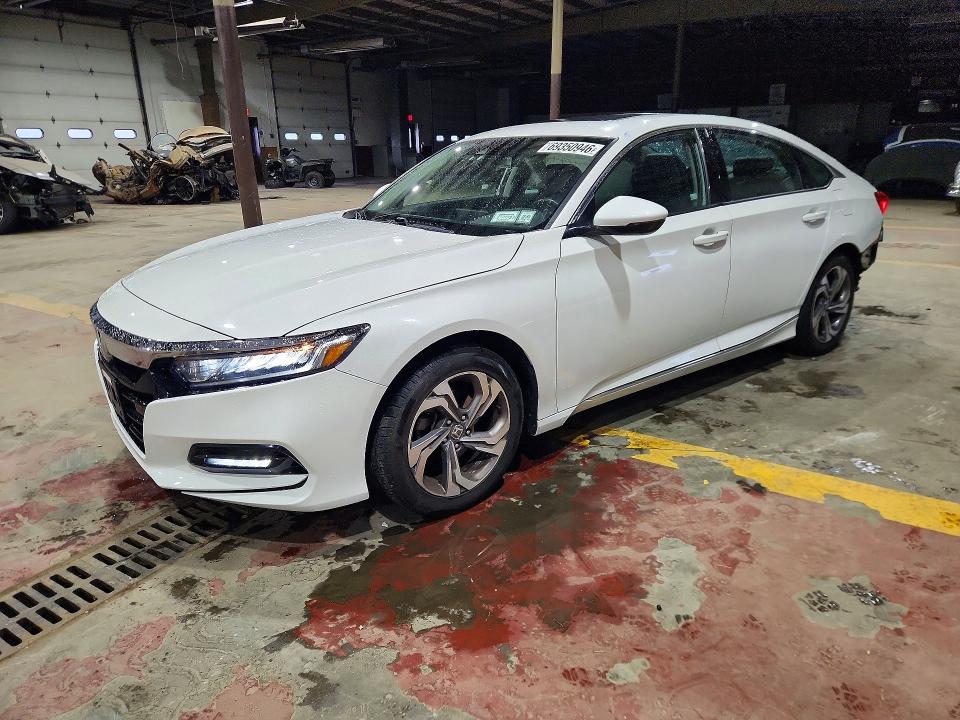 Продажа на аукционе авто 2018 Honda Accord, vin: 1HGCV1F68JA025094, номер лота: 69350946