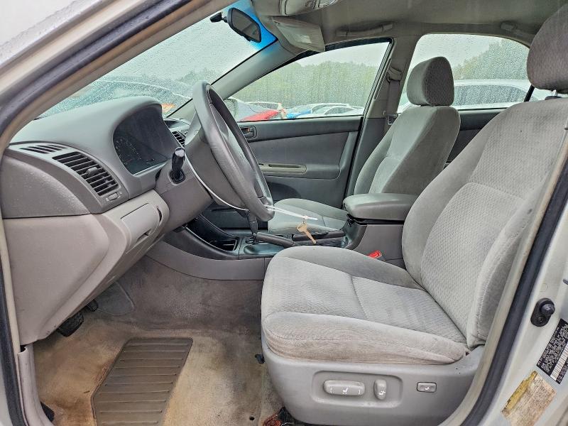 70951276 :رقم المزاد ، 4T1BE32K44U812597 vin ، 2004 Toyota Camry مزاد بيع