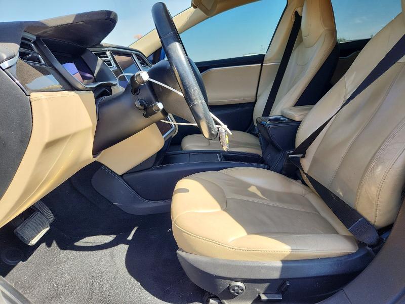 Продажа на аукционе авто 2015 Tesla Model S, vin: 5YJSA1H22FF092577, номер лота: 67559986