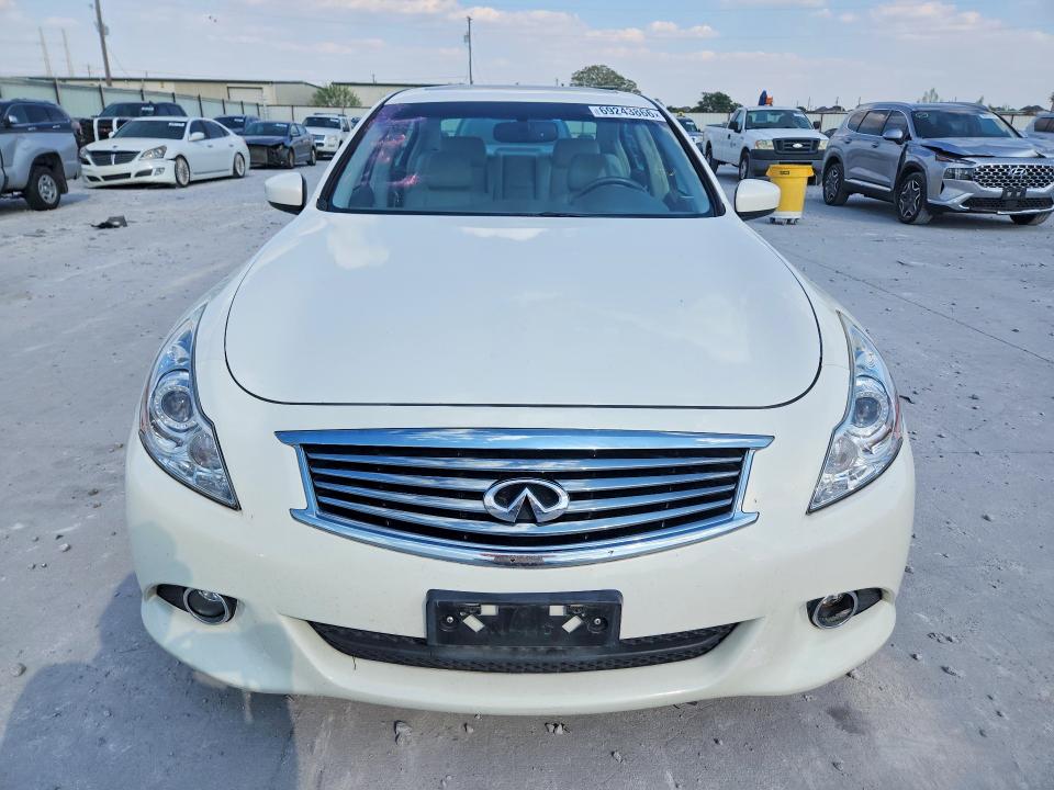 69243866 :رقم المزاد ، JN1CV6AR5FM651143 vin ، 2015 Infiniti Q40 مزاد بيع