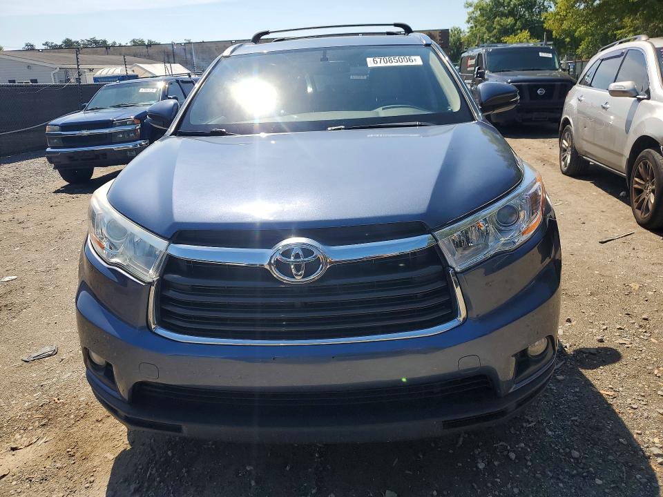 67085006 :رقم المزاد ، 5TDJKRFH2FS214655 vin ، 2015 Toyota Highlander مزاد بيع