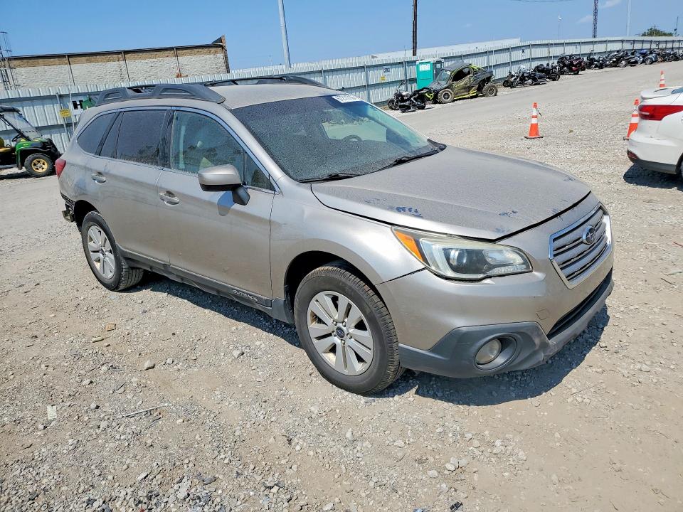67211716 :رقم المزاد ، 4S4BSBCC0F3263712 vin ، 2015 Subaru Outback مزاد بيع