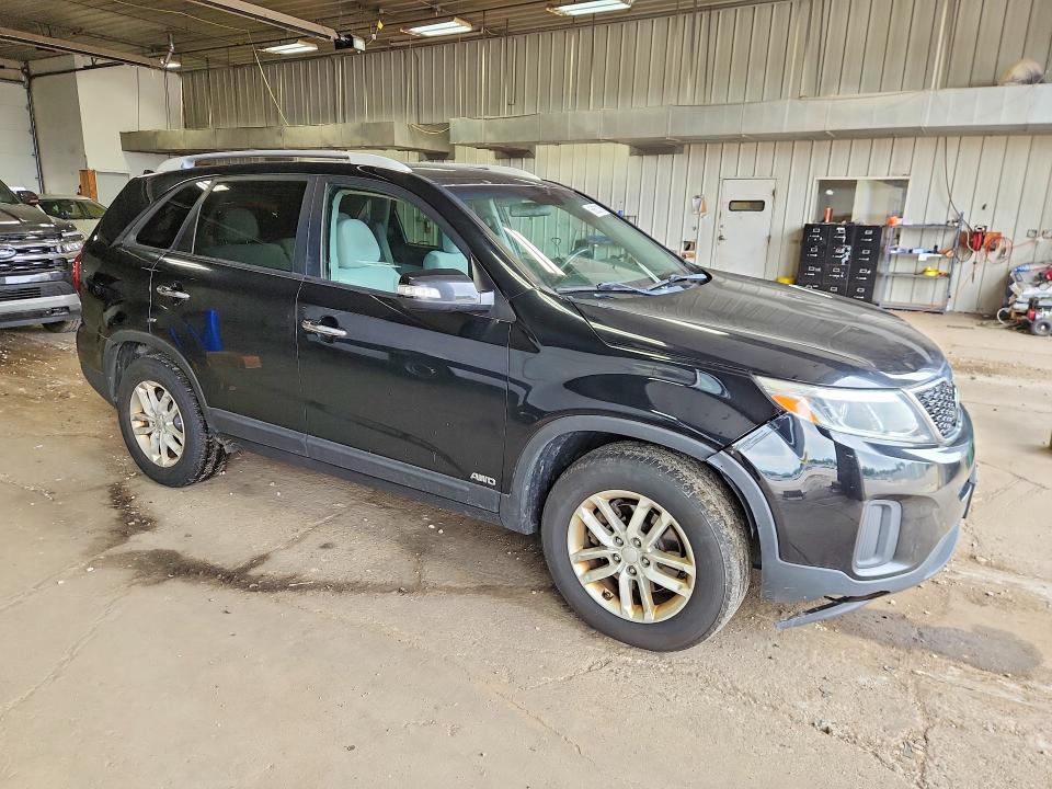 68603106 :رقم المزاد ، 5XYKTDA78FG606782 vin ، 2015 Kia Sorento مزاد بيع