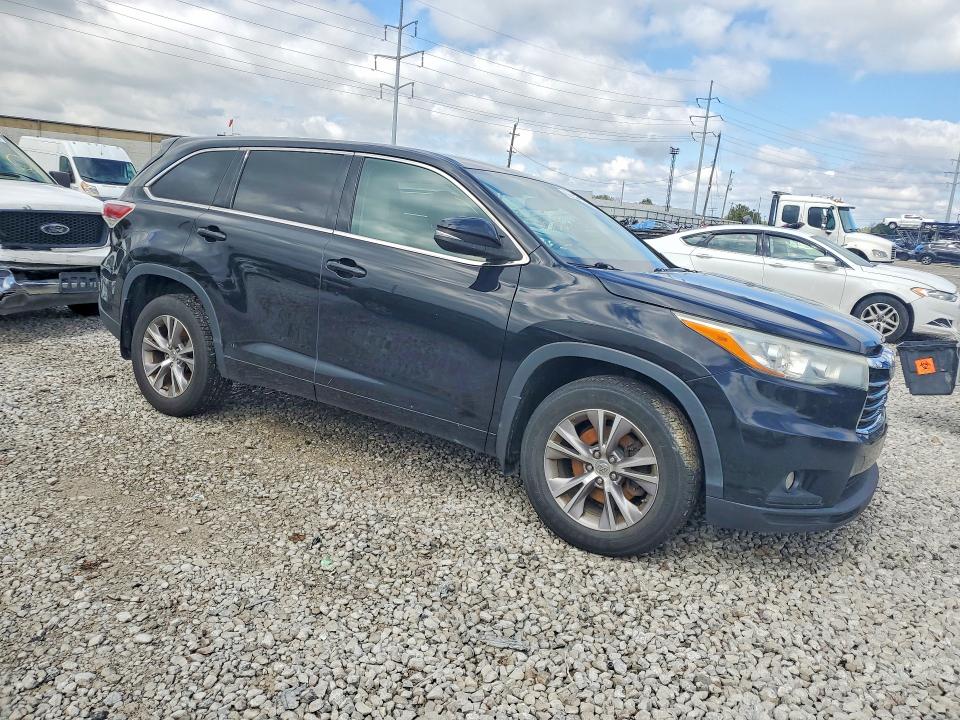69682266 :رقم المزاد ، 5TDBKRFH6FS168543 vin ، 2015 Toyota Highlander مزاد بيع