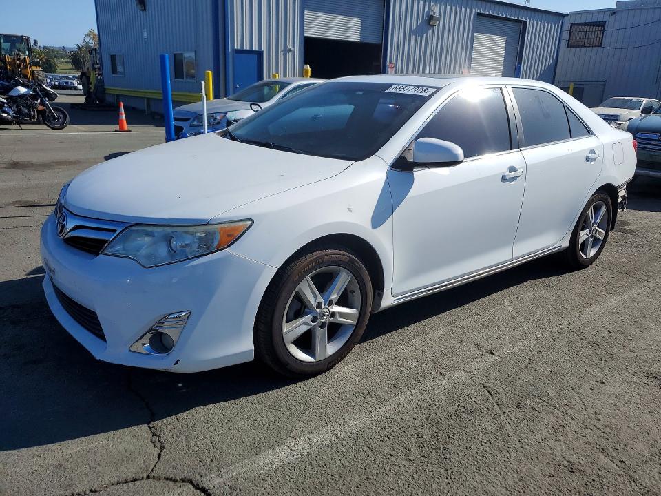 2012 Toyota Camry მანქანა იყიდება აუქციონზე, vin: 4T1BK1FK3CU505346, აუქციონის ნომერი: 68877926