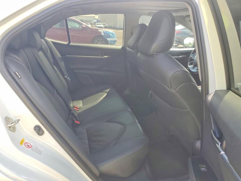 Продажа на аукционе авто 2019 Toyota Camry, vin: 4T1B61HK5KU704799, номер лота: 68131926