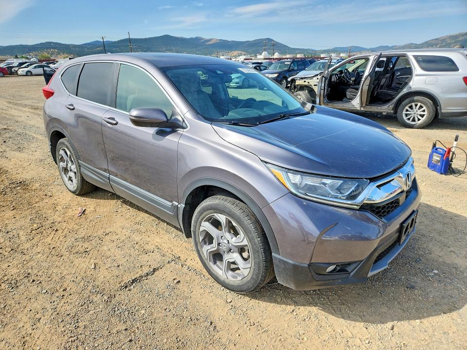 67369536 :رقم المزاد ، 2HKRW2H87JH670922 vin ، 2018 Honda Cr-v مزاد بيع