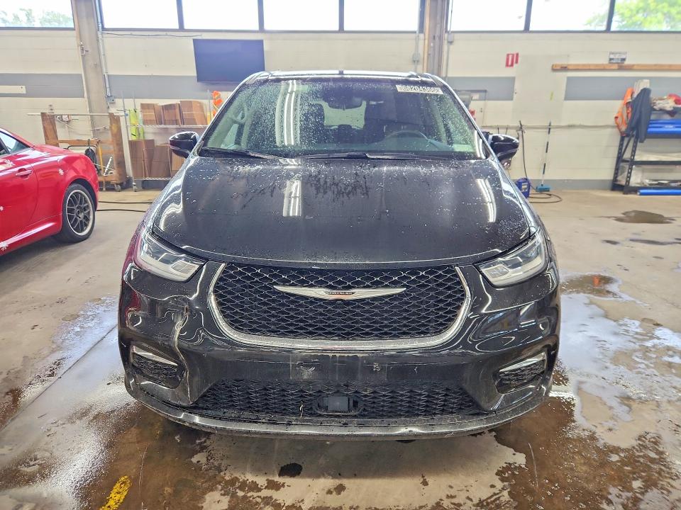 Продаж на аукціоні авто 2023 Chrysler Pacifica, vin: 2C4RC1L78PR631334, номер лоту: 68204366